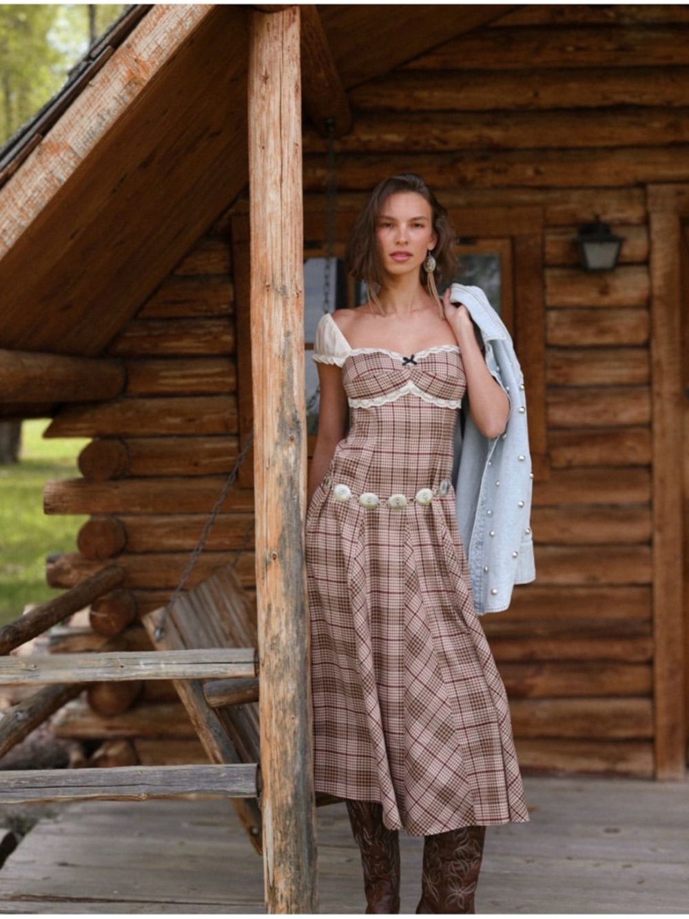 Brown Plaid Puff-Sleeve Maxi Dress with Lace Trim - Picture 3 of 8